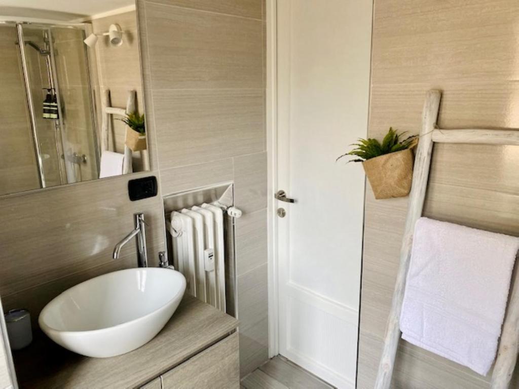 Milan Cozy Apartment Gambara - SanSiro - 12