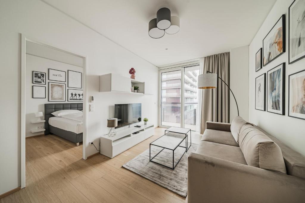 Stylish Apartment with Balcony and Pool, Vienna (updated prices 2026) - Luxury Apartment With Private Sauna And City View