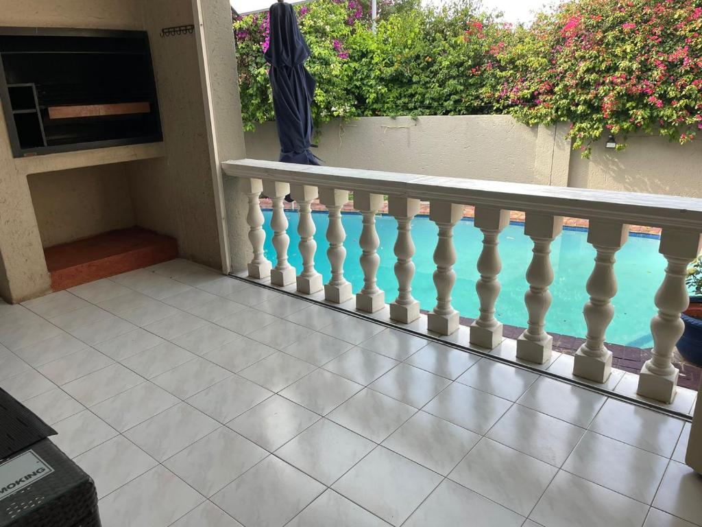 Μπαλκόνι ή βεράντα στο Bougainvillea at Boskruin