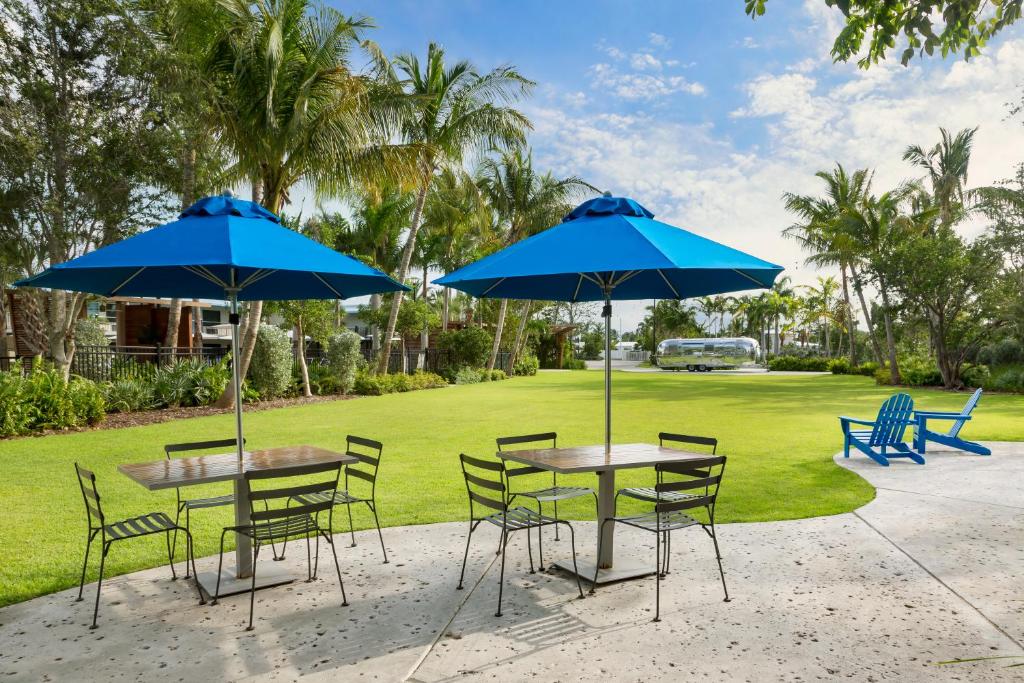 Zahrada ubytování Blue Flamingo Resort Key West