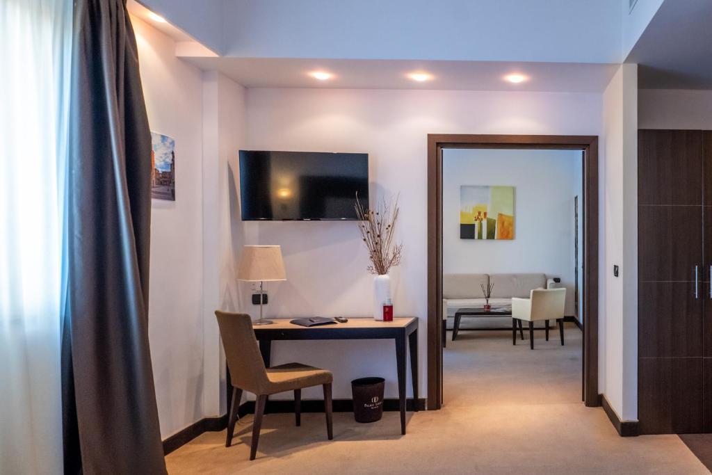 TV a/nebo společenská místnost v ubytování NSM Hotel Palace Lucera