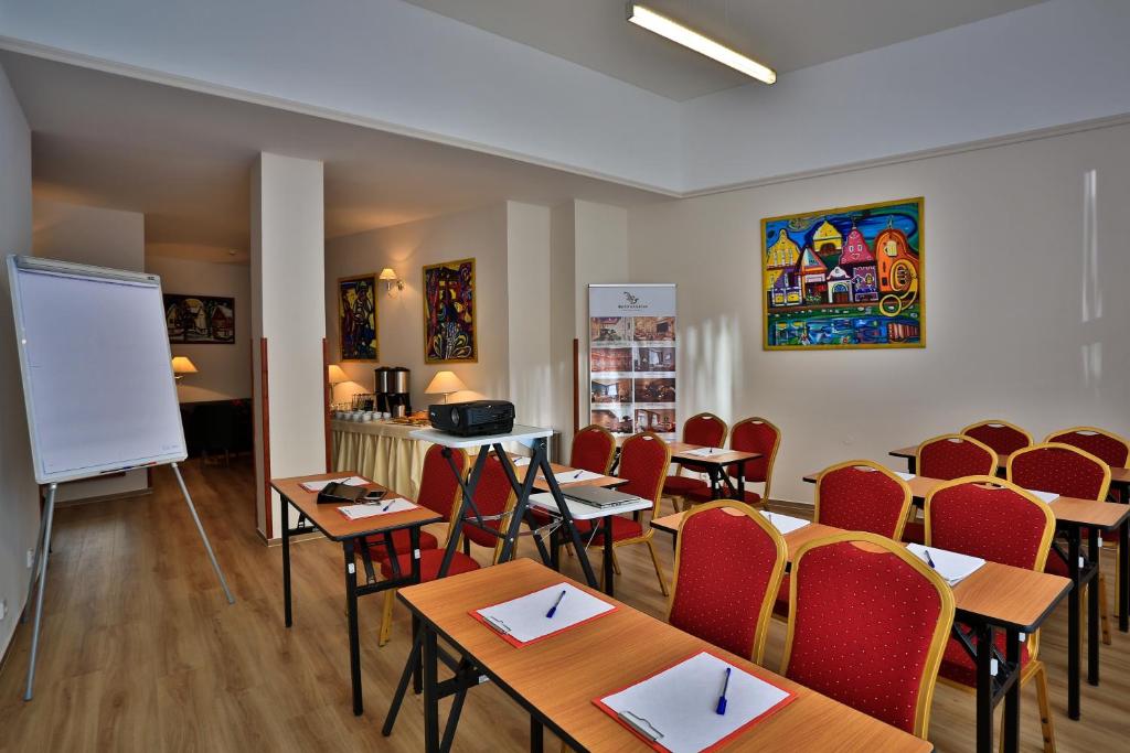 Belvedere - Resim 17