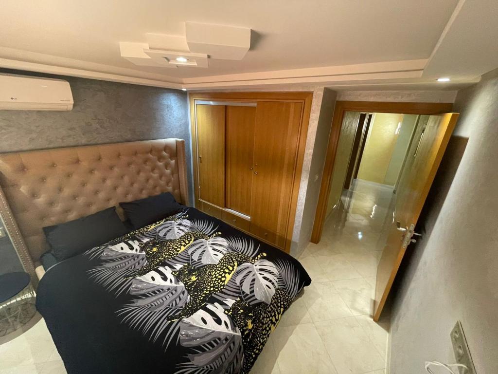 Ένα ή περισσότερα κρεβάτια σε δωμάτιο στο Duplex luxe in Agadir