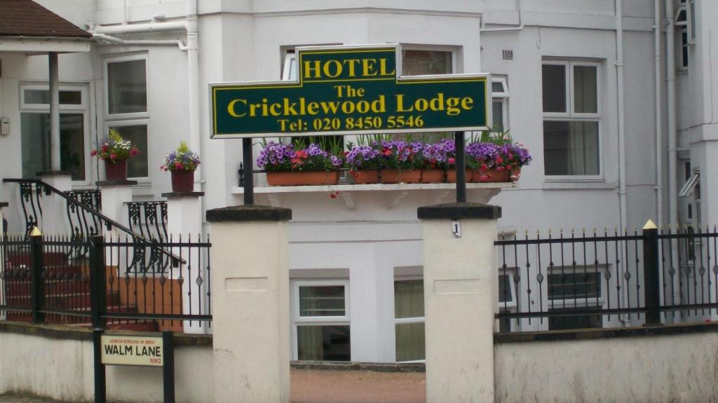 Cricklewood Lodge Hotel - Resim 27