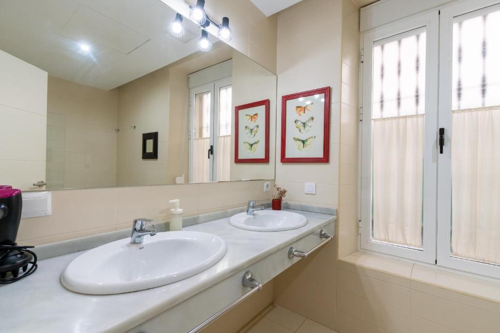 Koupelna v ubytování Veoapartment Alhóndiga Bajo