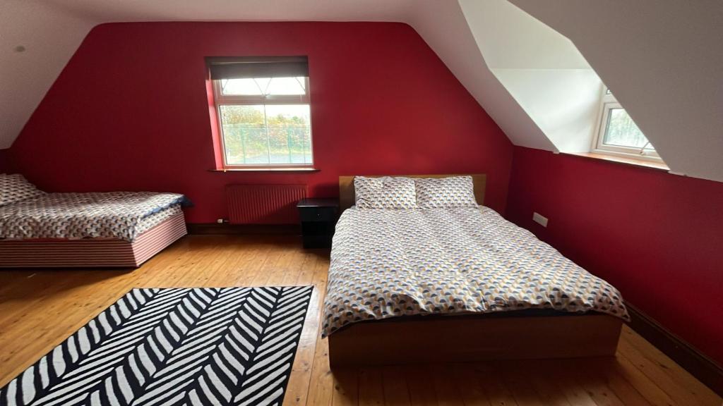 Ένα ή περισσότερα κρεβάτια σε δωμάτιο στο Scartagh House, Scartagh, Clonakilty