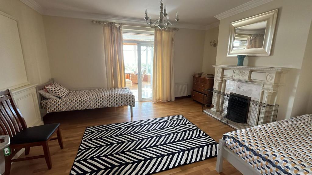 Ένα ή περισσότερα κρεβάτια σε δωμάτιο στο Scartagh House, Scartagh, Clonakilty