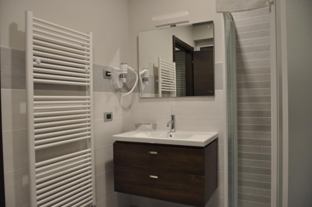 Millaenya Inn - Quarto Duplo Com Varanda
