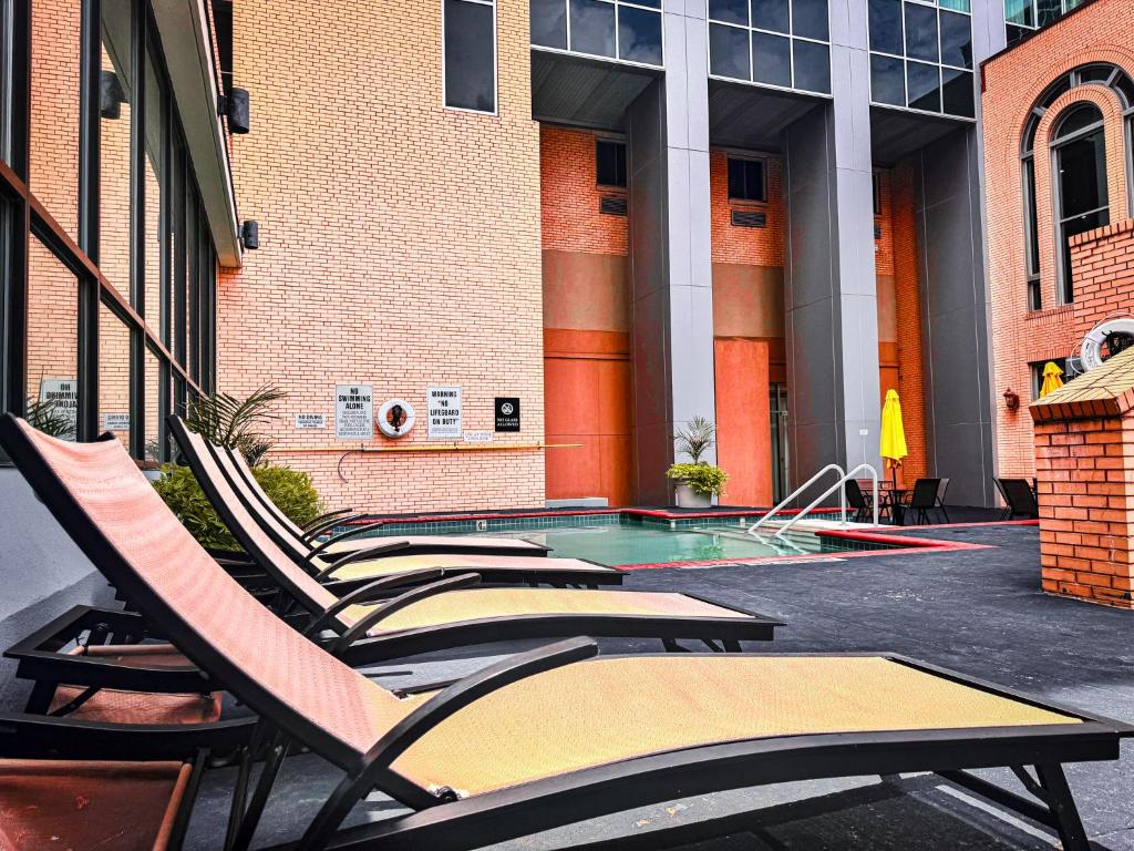 Clayton Plaza Hotel & Extended Stay photo