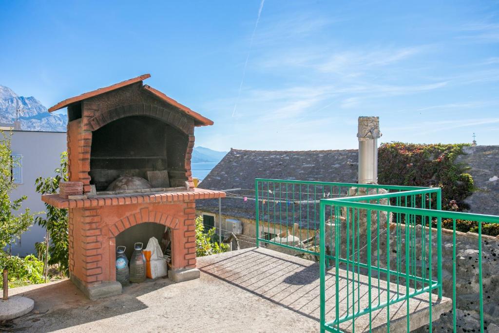 Fotografie z fotogalerie ubytování Apartments by the sea Pisak, Omis - 18141 v destinaci Mimice