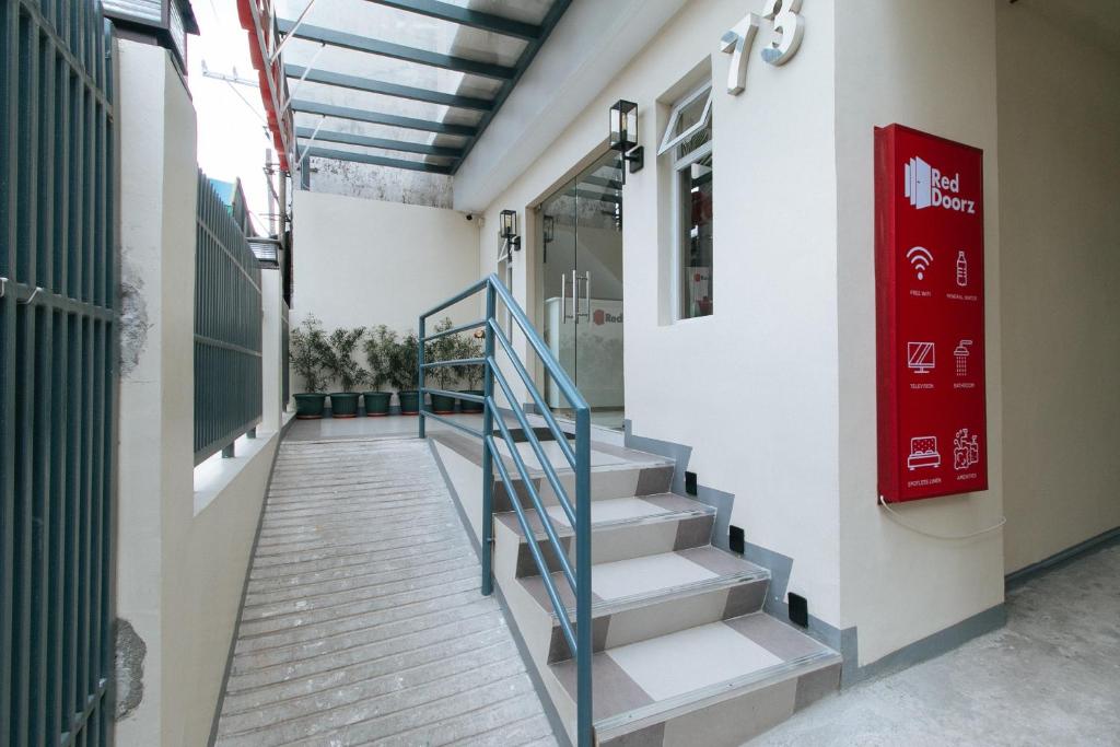 Fotografie z fotogalerie ubytování RedDoorz Plus @ Torre De Manuel Residences 1 v destinaci Manila