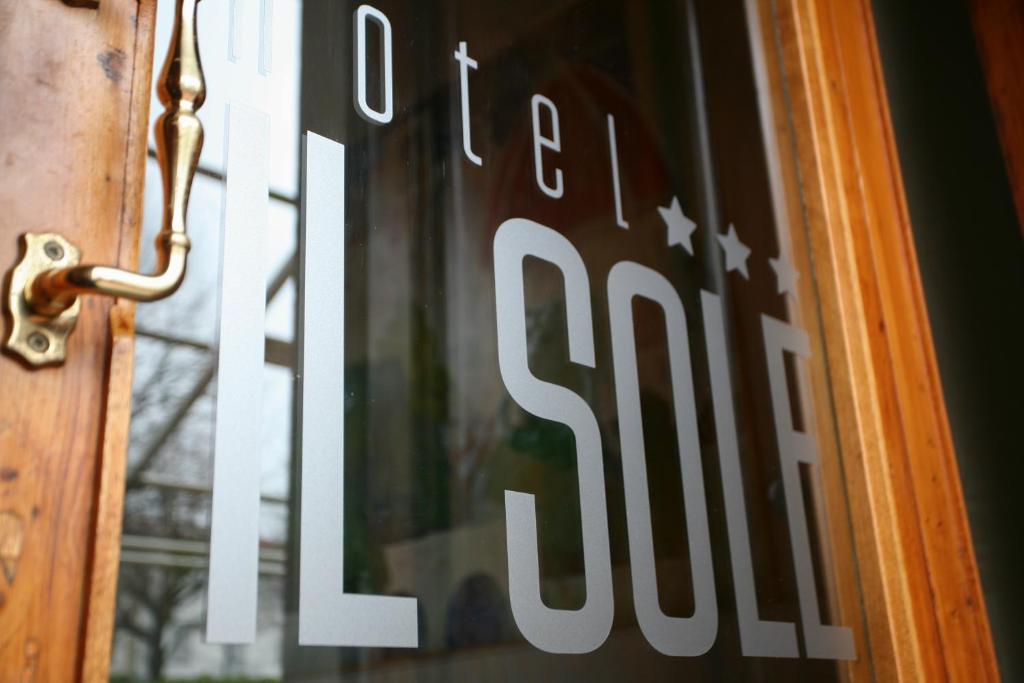 Certifikát, hodnocení, plakát nebo jiný dokument vystavený v ubytování Hotel Il Sole