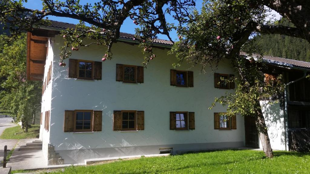 Budova, v ktorej sa dovolenkový dom nachádza