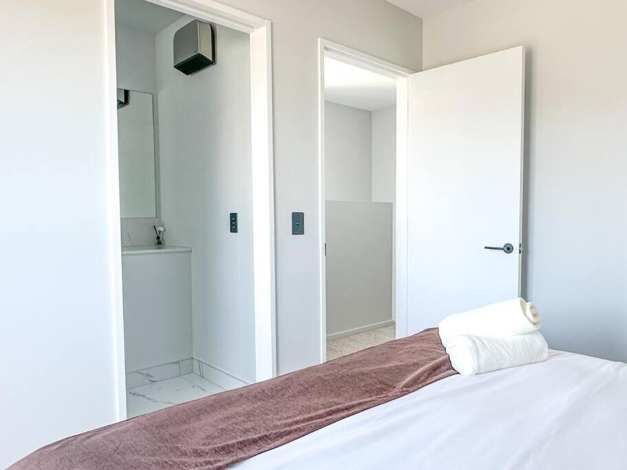 Brand New 3BR home opposite to UC - Resim 12