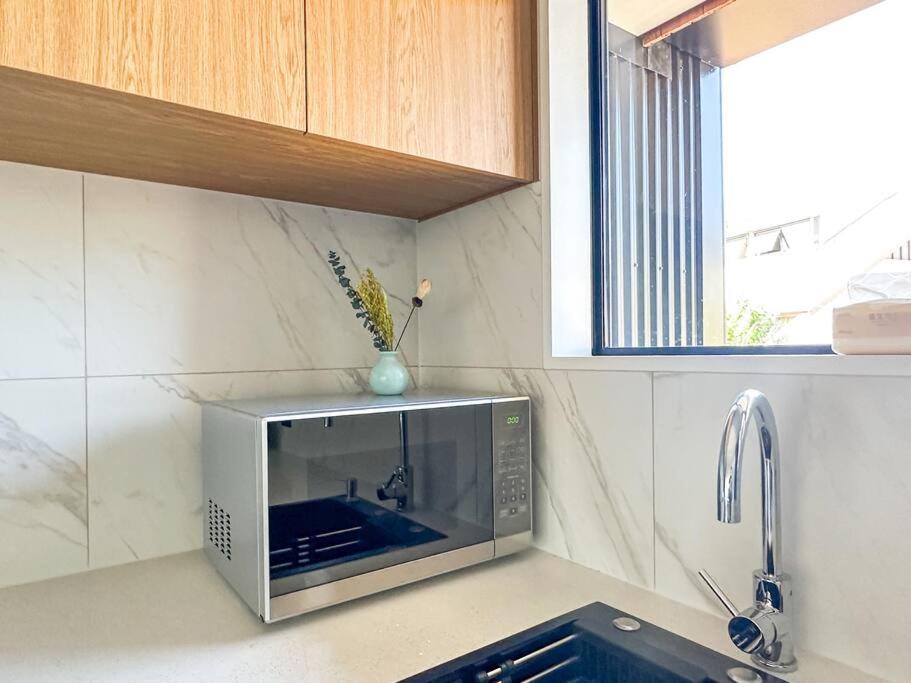 Brand New 3BR home opposite to UC - Resim 15