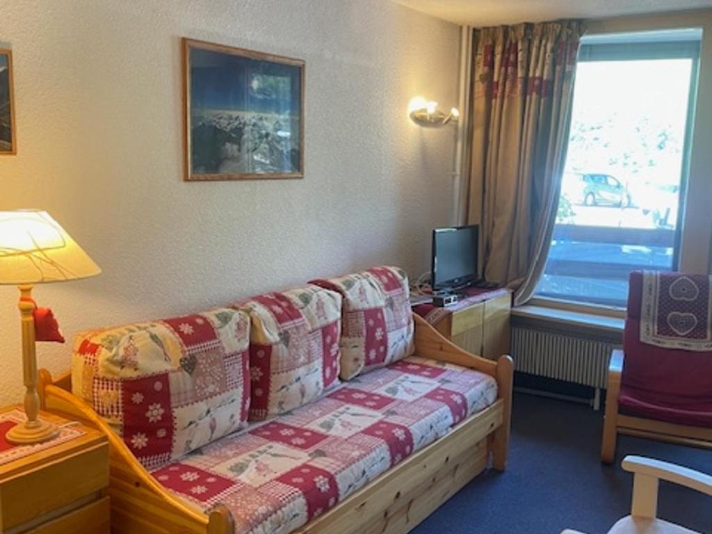Les Menuires: Apt 4 pers, rénové, balcon, WIFI, animaux admis - FR-1-574-65