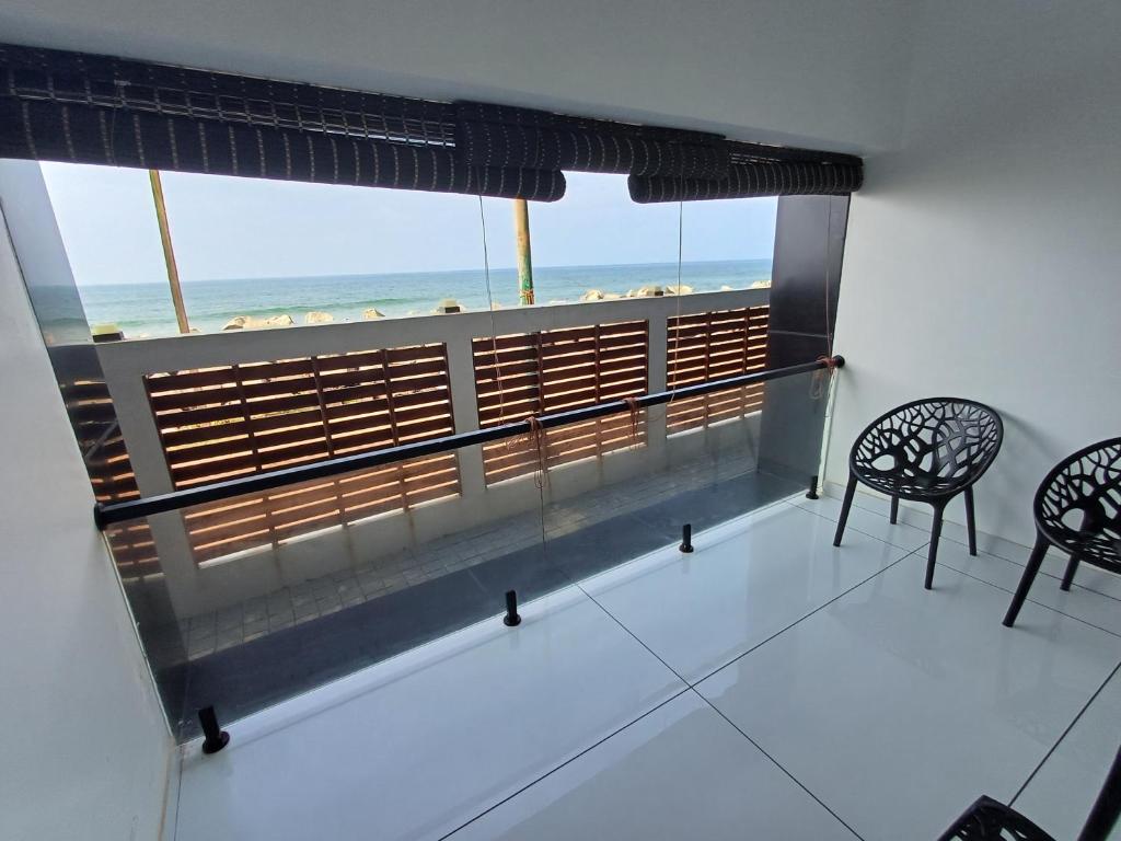 Balkón nebo terasa v ubytování East West Beach Resorts