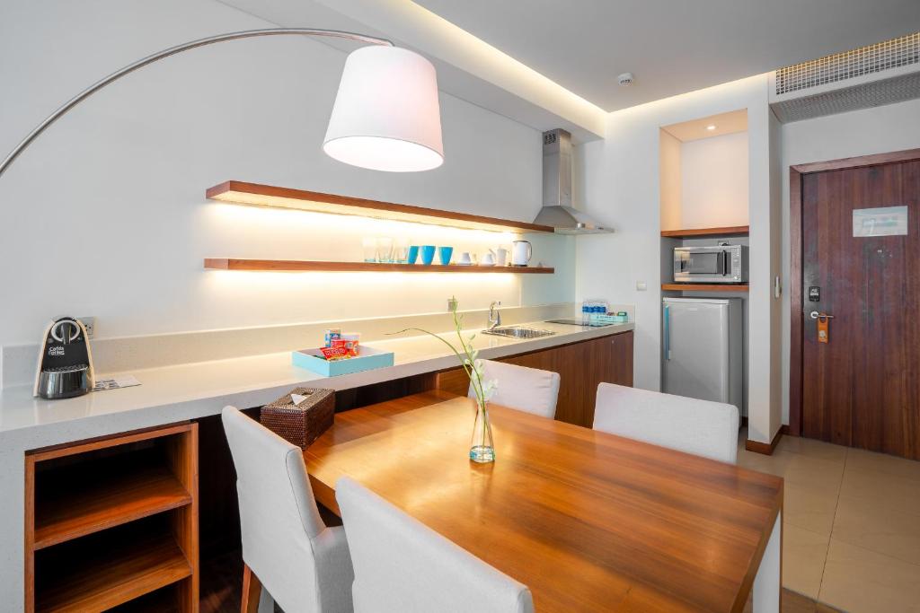 Suite 2 Phòng Ngủ Có Ban Công Nhìn Ra Thành Phố Dành Cho 2 Khách