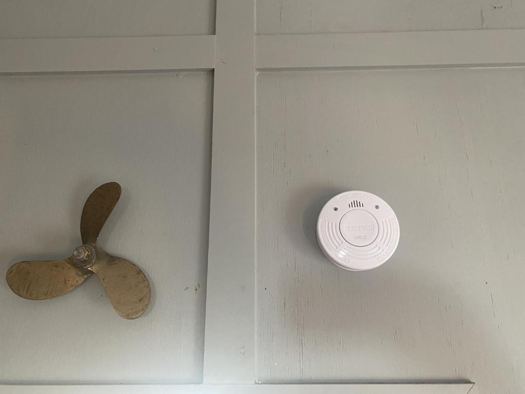 On the water boat House - Resim 30