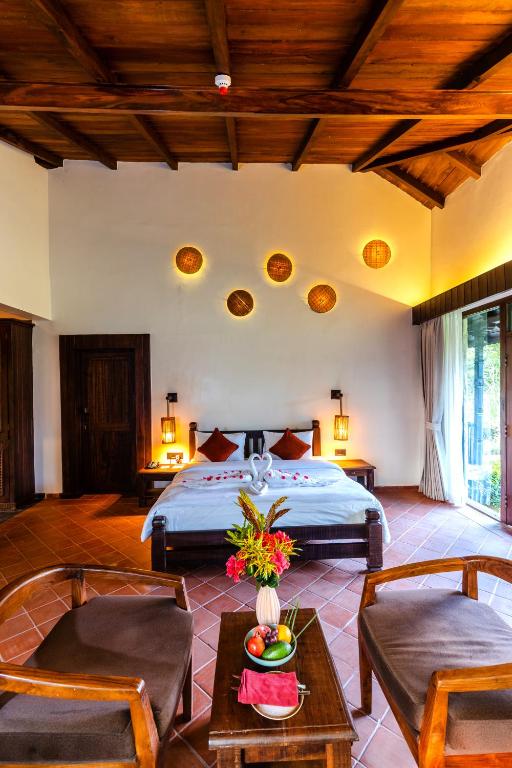 Siddhartha Vilasa Banbas, Chitwan - Deluxe King Room