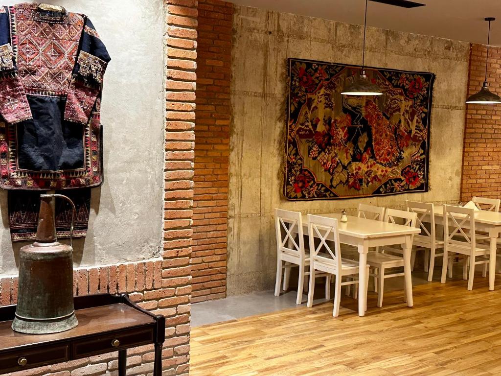 Restaurace v ubytování Metekhi Boutique Hotel
