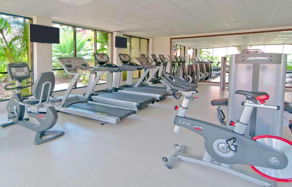 Fitness centrum a/nebo fitness zařízení v ubytování Radisson Grenada Beach Resort