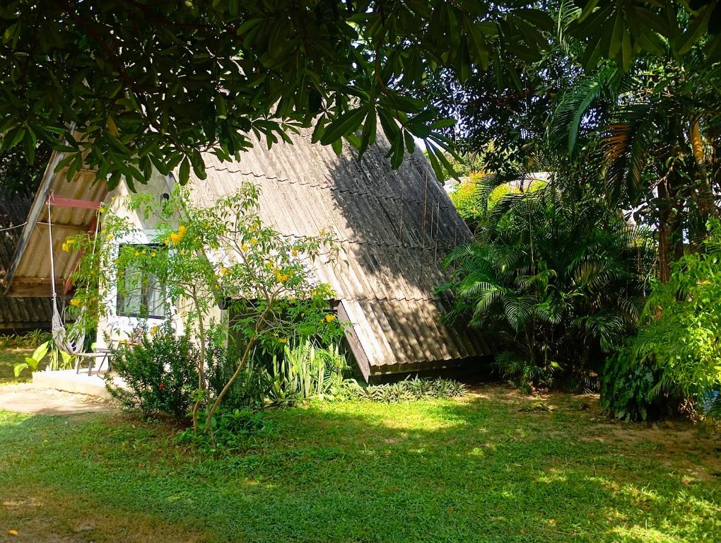 Cashewnut Tree Resort - 18