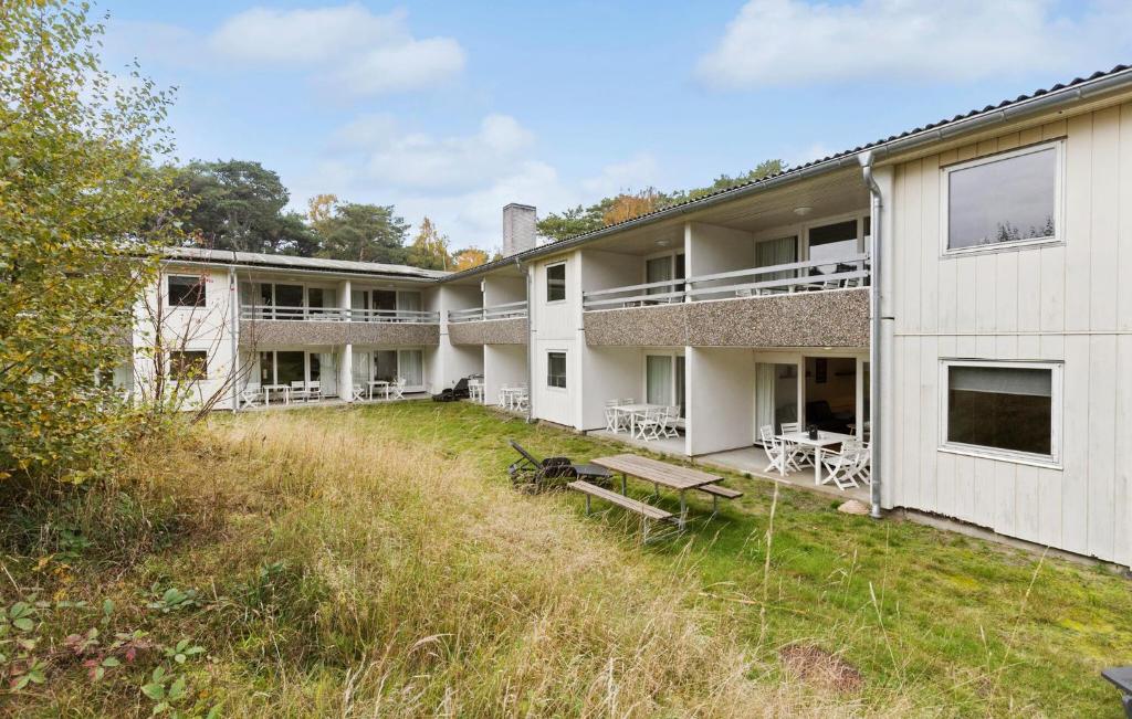 Tòa nhà nơi căn hộ tọa lạc