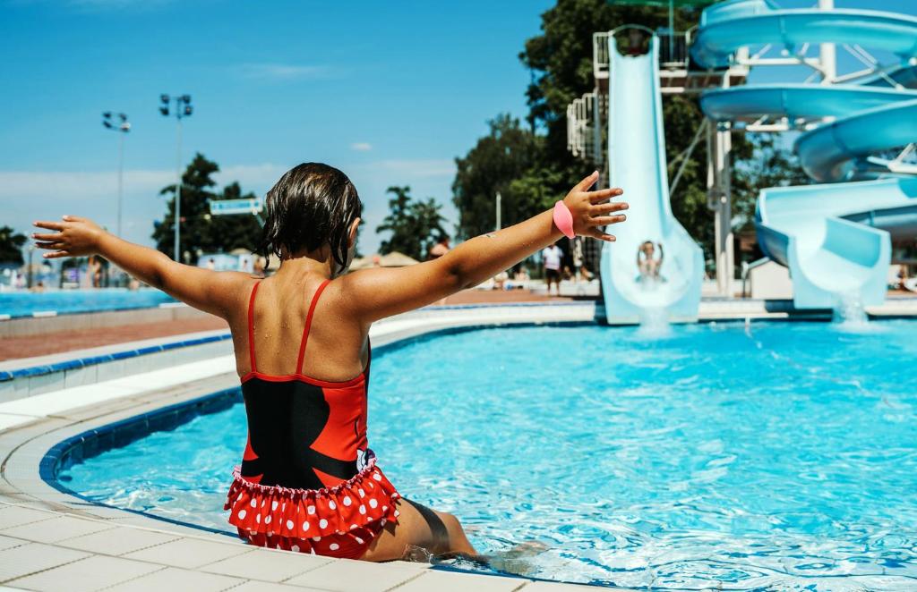 Bazén v ubytování Terme Banovci - Hotel Zeleni Gaj nebo v jeho okolí