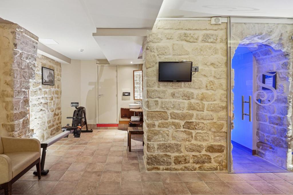 Hôtel de Sèvres - Resim 40