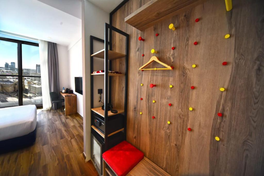 Kingsgate Canal Hotel by Millennium - Resim 30