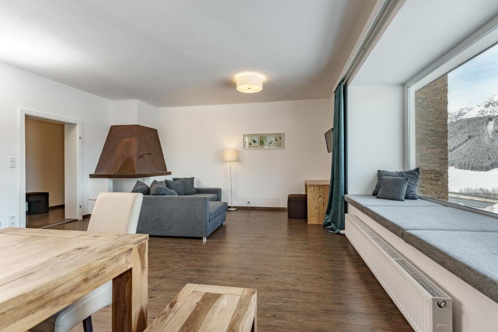 A seating area at Appartements Landhaus Hubertus Wellness & Breakfast