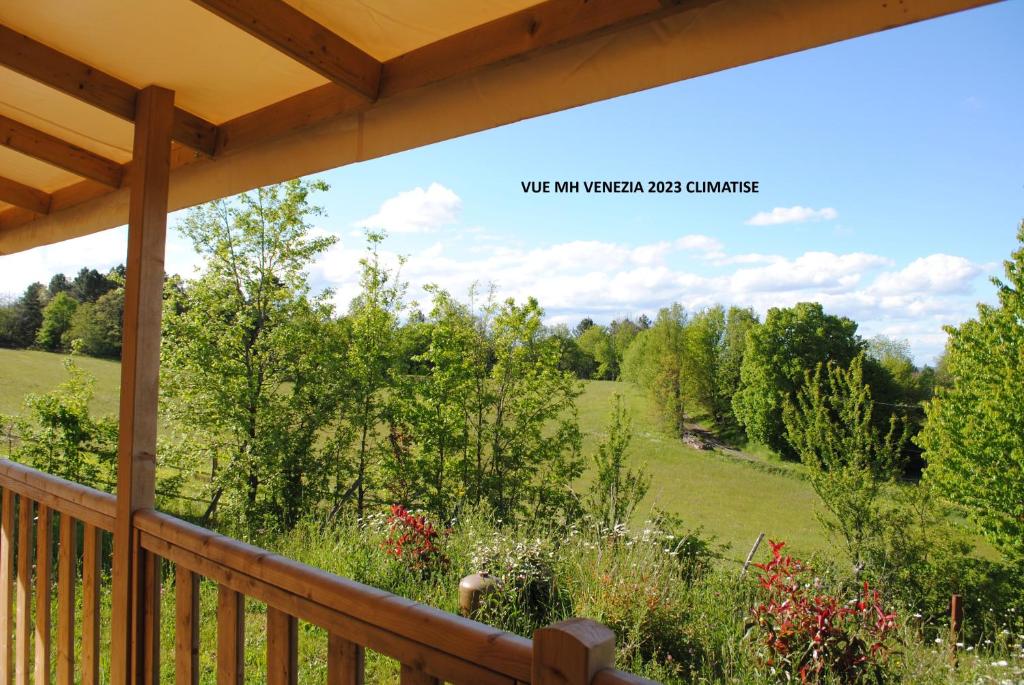 Camping Brin d'Amour - Maison Mobile