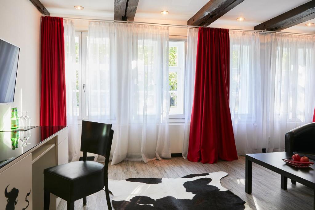 TV a/nebo společenská místnost v ubytování Hotel im Haus zur Hanse