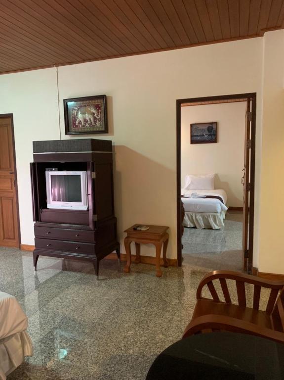 Tak Andaman Resort & Hotel - 4人部屋 専用バスルーム付