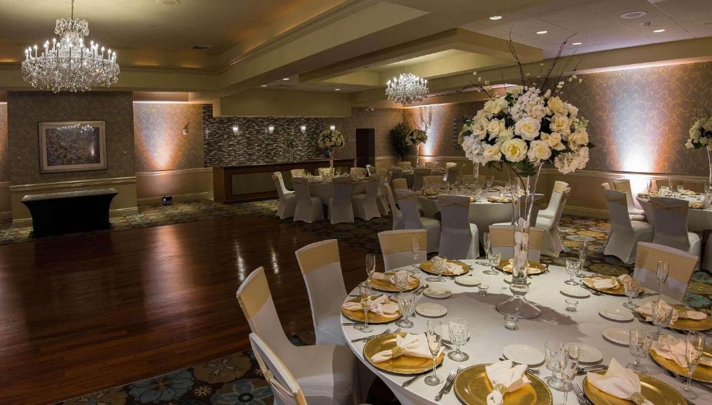 Restaurace v ubytování Radisson Hotel Freehold