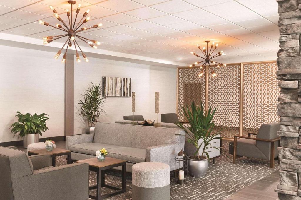 Radisson Hotel Oklahoma City Airport photo