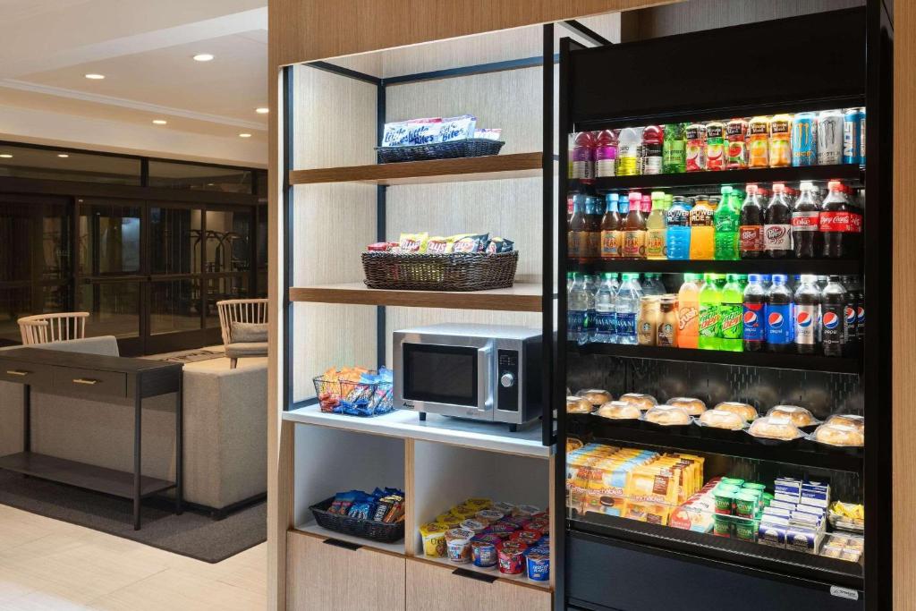 Radisson Hotel Nashville Airport photo