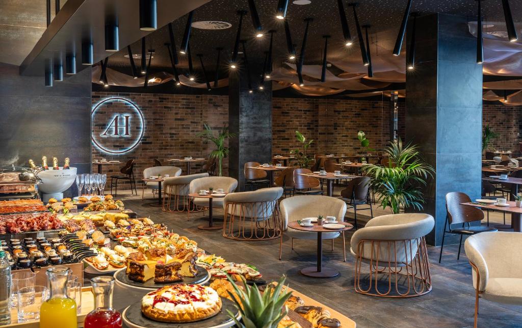 Axel Hotel Bilbao - Adults Only - Resim 15