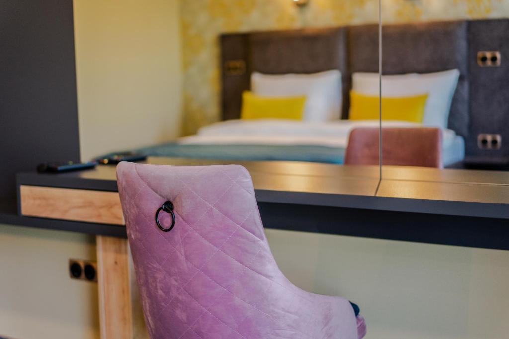 HOTEL LOBBY - Double Room With Balcony (2 Adults + 1 Child)