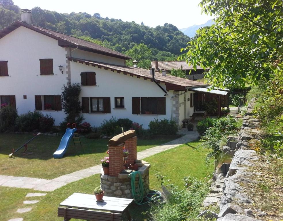 Κήπος έξω από το Apartamento Rural Jana