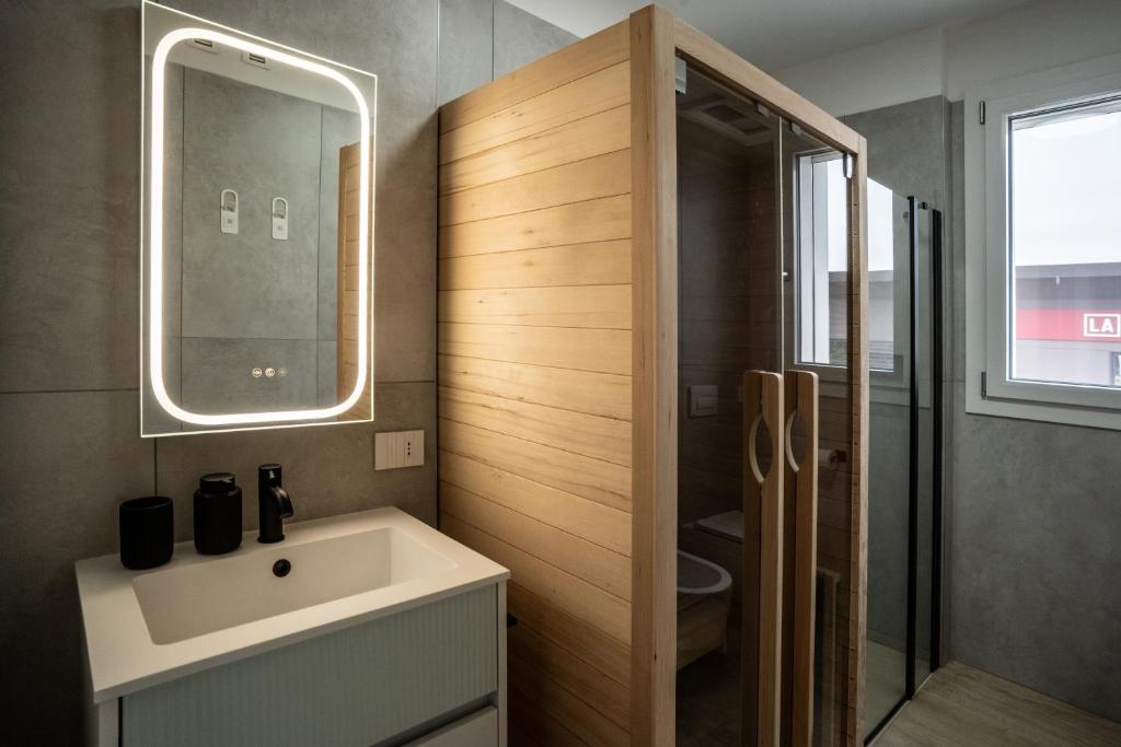 Koupelna v ubytování LuxeDesign Apartment