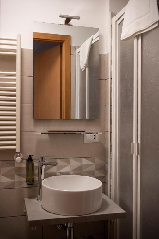 Lux of the Vatican - Resim 3