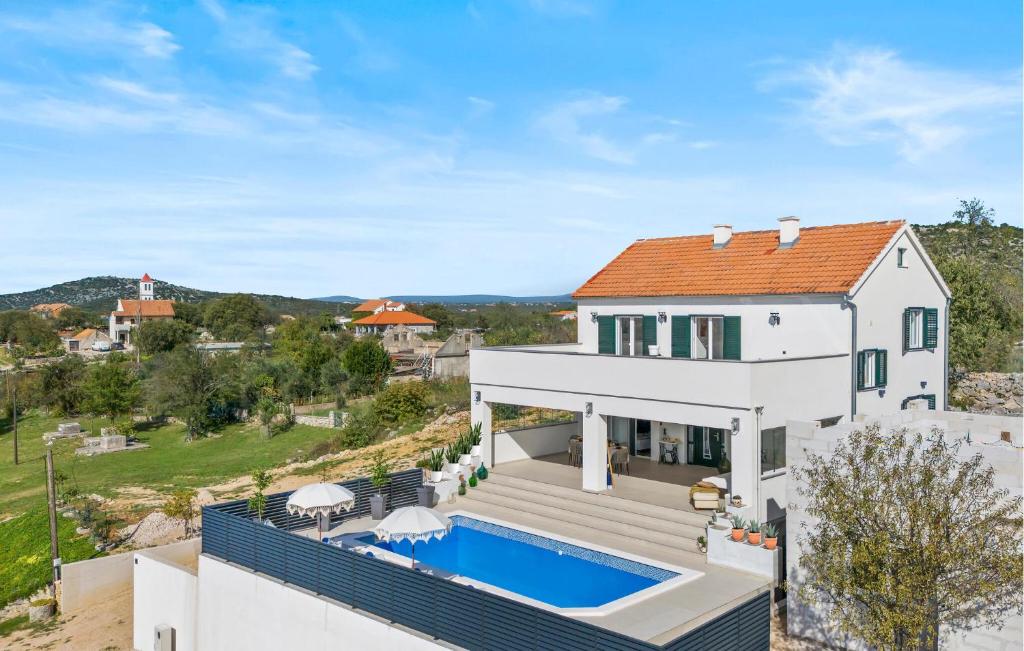 Awesome Home In Vodice