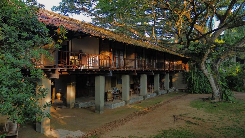 Dunes Unawatuna Hotel - Housity