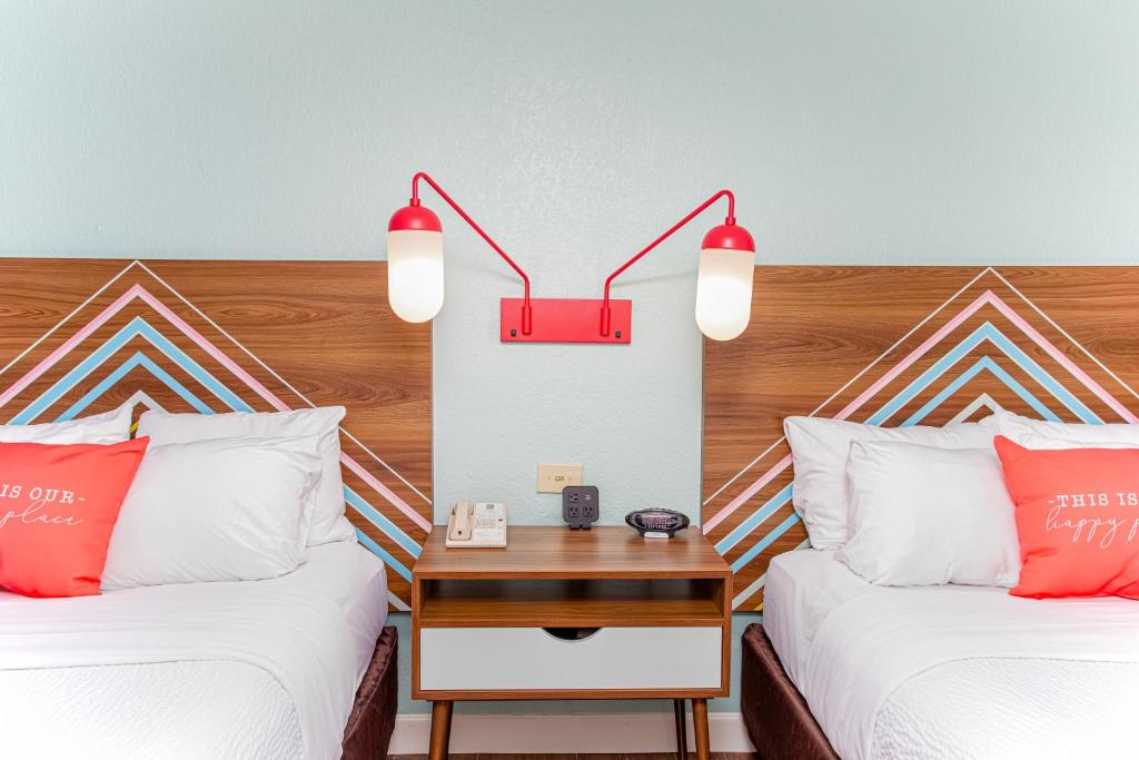 Beachside Hotel and Suites - 