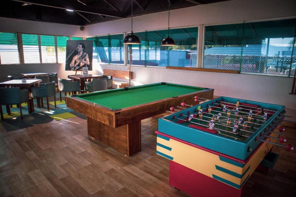 Biliár nebo kulečník v ubytování Hotel del Pescador