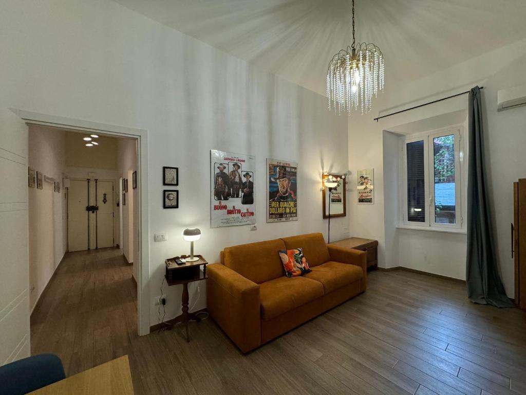 A seating area at Casa Marin - Metro Malatesta