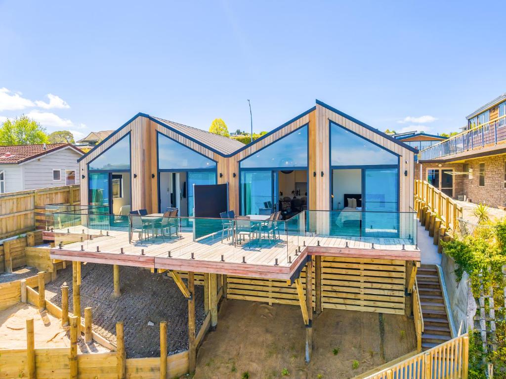 Το κτήριο όπου στεγάζεται  η παραθεριστική κατοικία