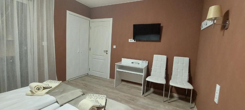 TV a/nebo společenská místnost v ubytování ALEKSANDAR - guest rooms